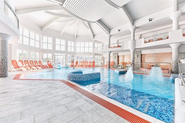 hotel-europa-fit-madarsko-heviz-wellness-vnitrni-bazeny.jpg