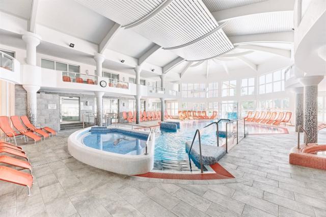 hotel-europa-fit-madarsko-heviz-wellness-vnitrni-bazeny (3).jpg