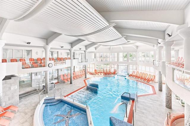 hotel-europa-fit-madarsko-heviz-wellness-vnitrni-bazeny (5).jpg