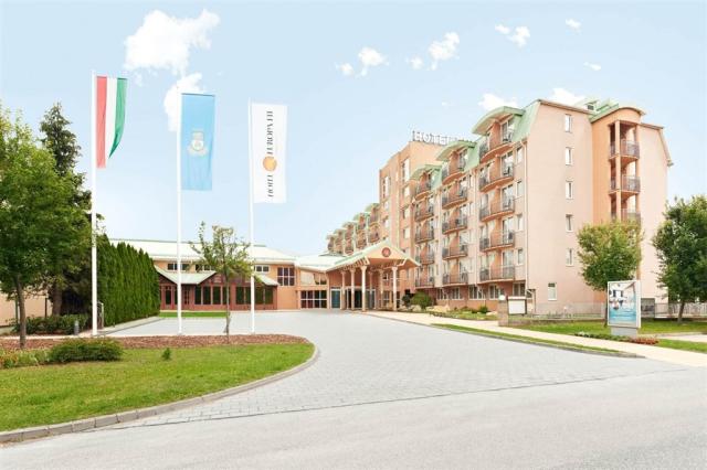 hotel-europa-fit-madarsko-heviz-pohled-na-hotel.jpg