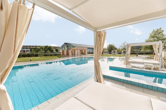 hotel-europa-fit-madarsko-heviz-venkovni-bazeny (4).jpg