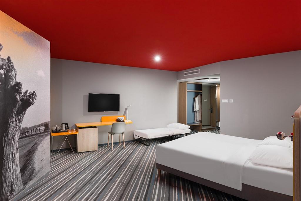 hotel-park-inn-madarsko-zalakaros-pokoj (8).png