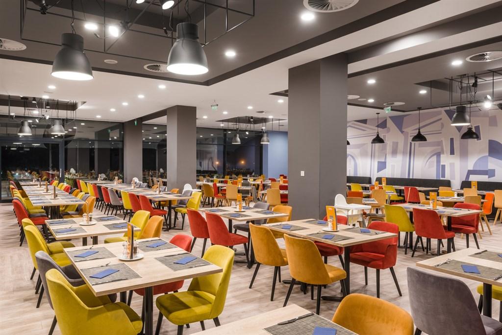 hotel-park-inn-madarsko-zalakaros-restaurace (3).jpg