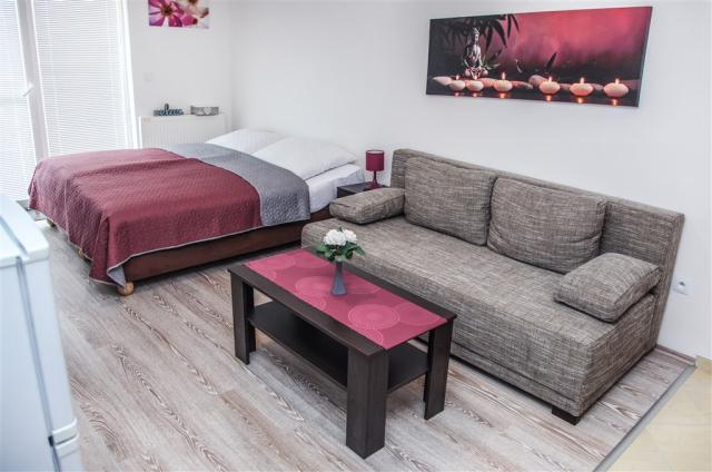 apartmany-relax-podhajska-slovensko-ubytovani-obyvaci-pokoj.jpg