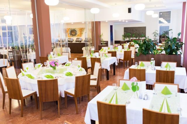 hotel-park-piestany-restaurace.jpg