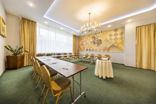 hotel-park-slovensko-piestany-konferencni-sal.jpg