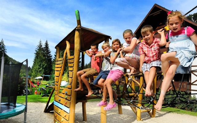 wellness-hotel-chopok-slovensko-jasná-exterier-2.jpg