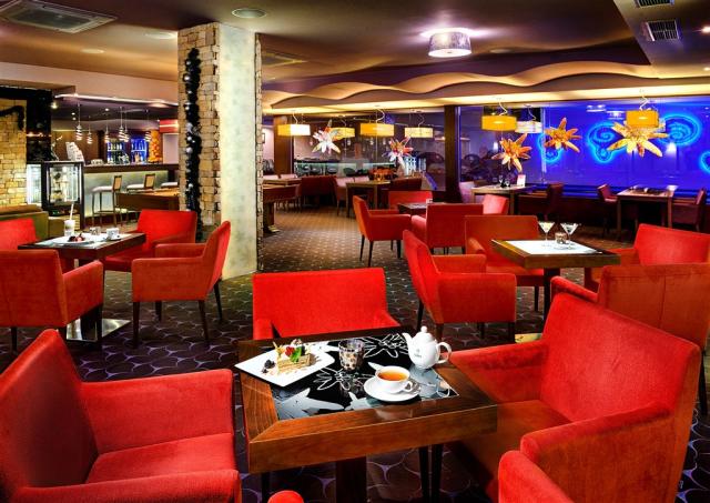 wellness-hotel-chopok-slovensko-jasná-pohled-na-bar.jpg