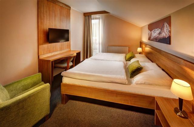 hotel-fis-slovensko-strbske-pleso-vysoke-tatry-hotel-fis-pokoj.