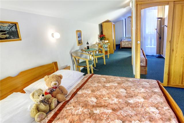 hotel-fis-slovensko-strbske-pleso-vysoke-tatry-rodinny-pokoj.jp
