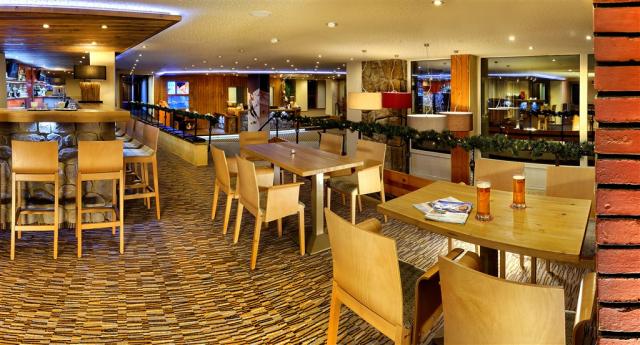 hotel-fis-slovensko-strbske-pleso-vysoke-tatry-restaurace.jpg