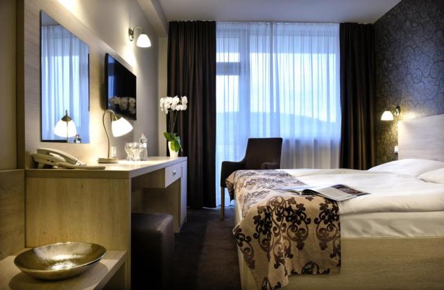 hotel-magnolia-slovensko-piestany-dvouluzkovy-pokoj-clasic.jpg