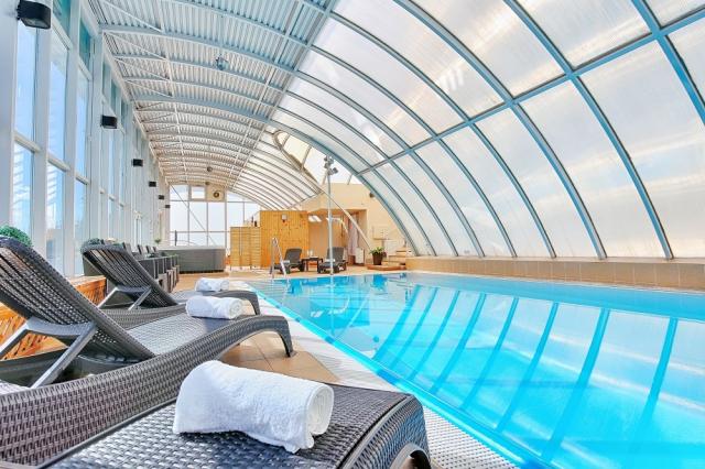 hotel-magnolia-slovensko-piestany-wellness-bazen (2).jpg