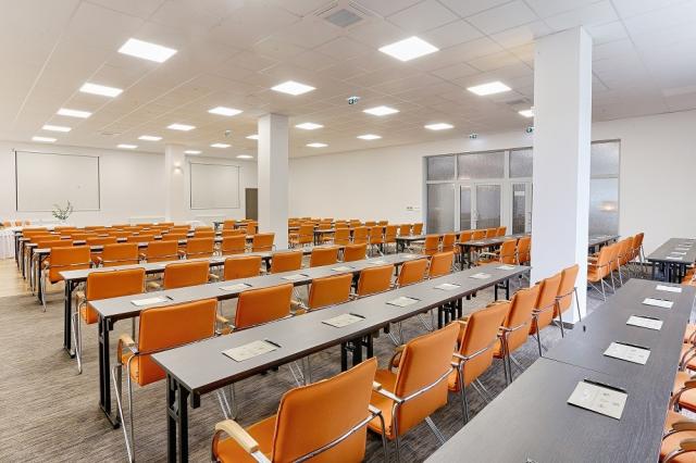 hotel-magnolia-slovensko-piestany-konferencni-mistnost.jpg