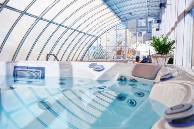 hotel-magnolia-slovensko-piestany-wellness-virivka.jpg