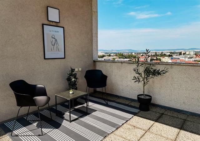 hotel-magnolia-slovensko-piestany-terasa apartmánu11.png