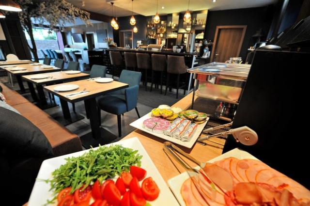 vila-olivia-slovensko-stary-smokovec-restaurace-snidane (4).jpg