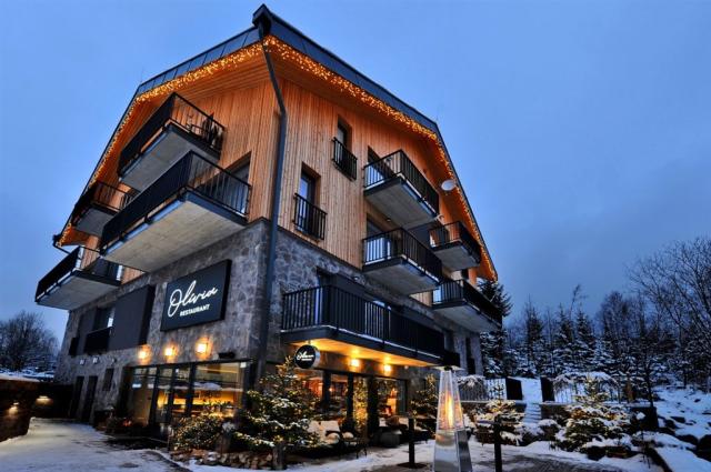 vila-olivia-slovensko-stary-smokovec-pohled-na-hotel-v-zime (3)