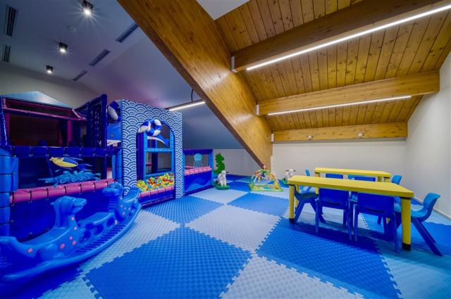 wellness-hotel-patince-slovensko-patince-thermal-park-vnitrni-d