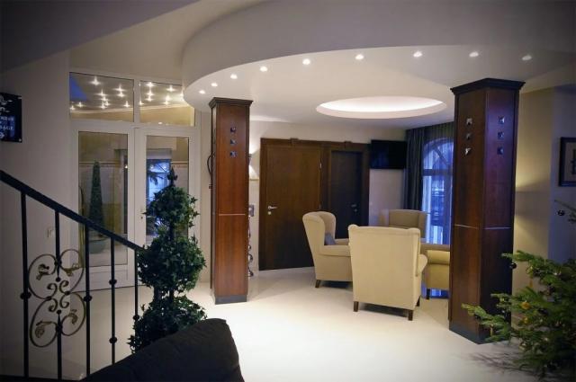 hotel-xavin-madarsko-harkany-lobby.png