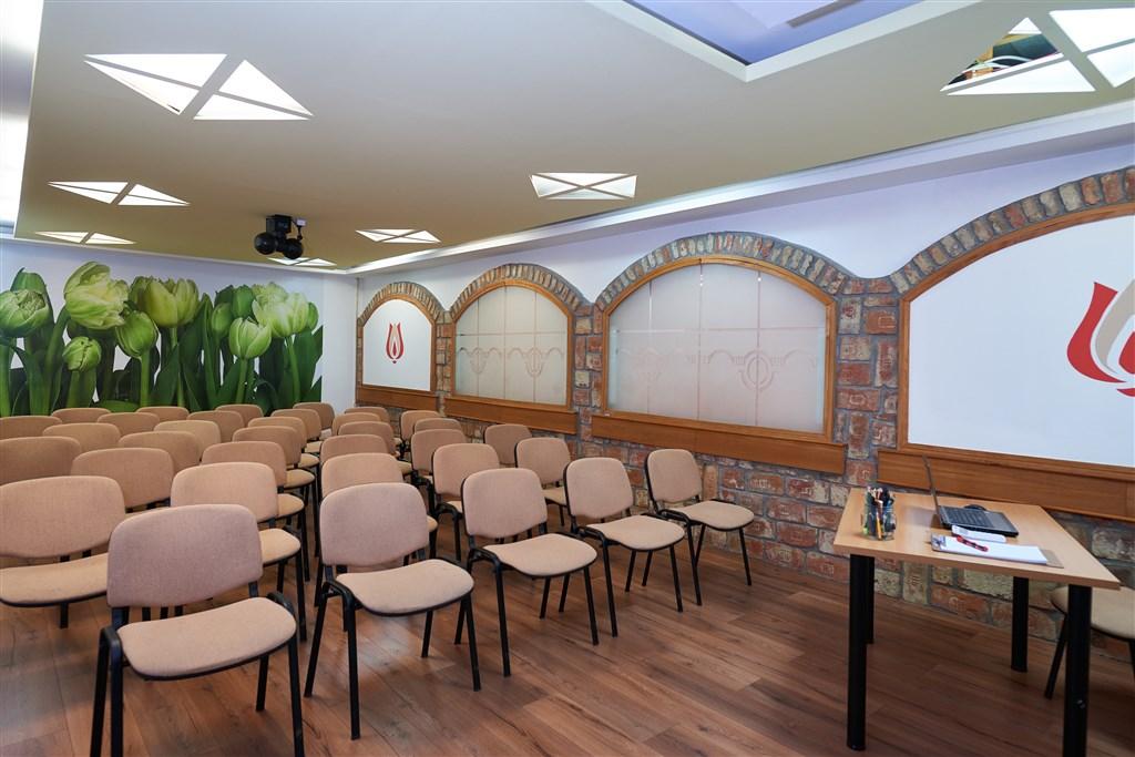 hotel-piroska-buk-bk04-konferencni-mistnost3.jpg
