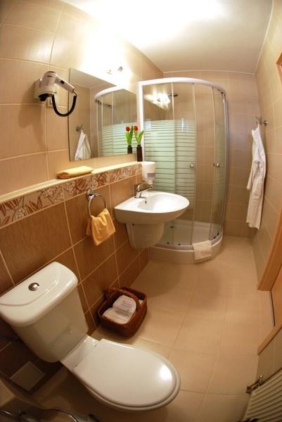 hotel-piroska-buk-bk04-socialni-zarizeni-superior.jpg