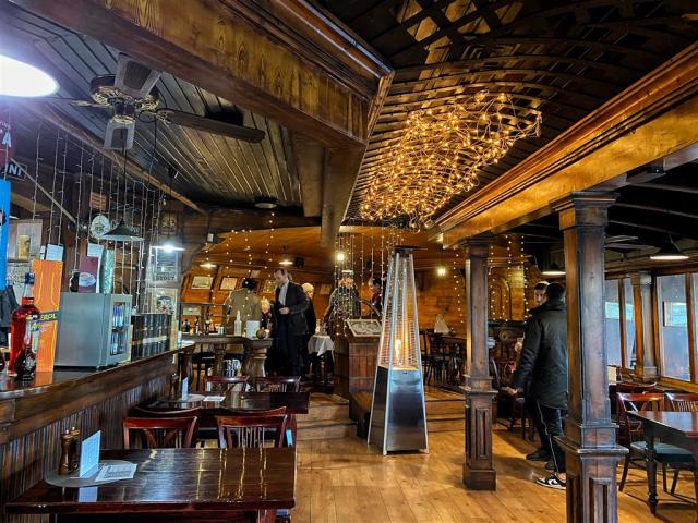 hotel-arany-szarvas-madarsko-gyor-restaurace.jpeg