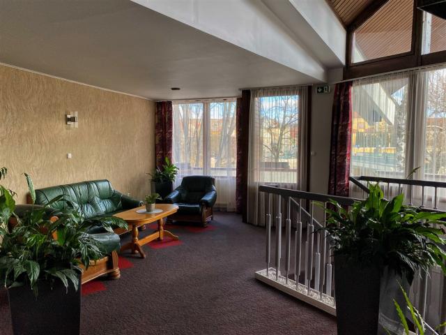 hotel-arany-szarvas-madarsko-gyor-interier.jpeg