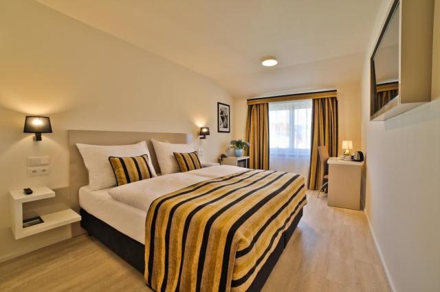 hotel-ariston-&-ariston-patio-cesko-praha-pokoj.jpg