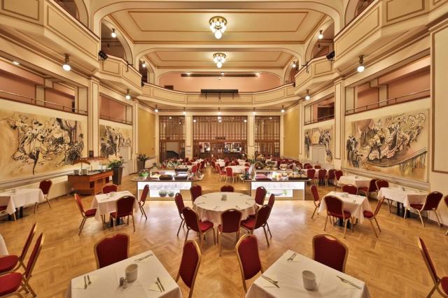 hotel-ariston-&-ariston-patio-cesko-praha-restaurace-2.jpg