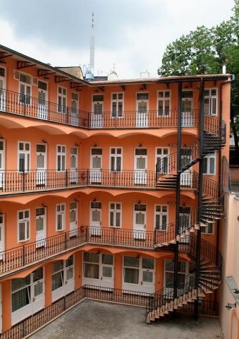hotel-ariston-&-ariston-patio-cesko-praha-patro-2.jpg