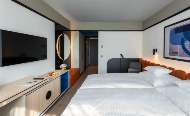hotel-hunguest-buk-madarsko-buk-dvouluzkovy-pokoj-classic-vycho