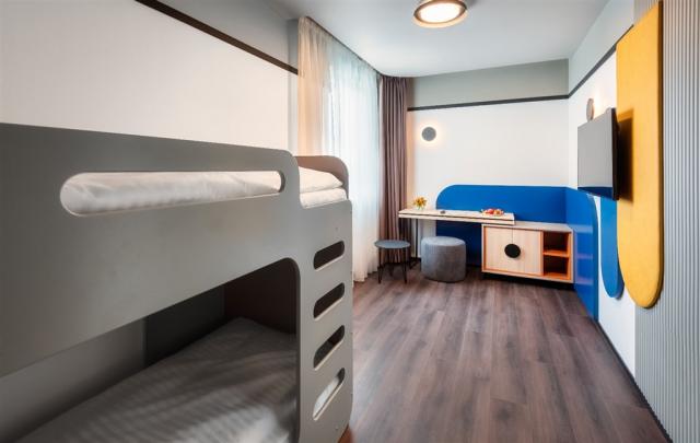 hotel-hunguest-buk-madarsko-buk-rodinny-pokoj-deluxe-vychodni-k