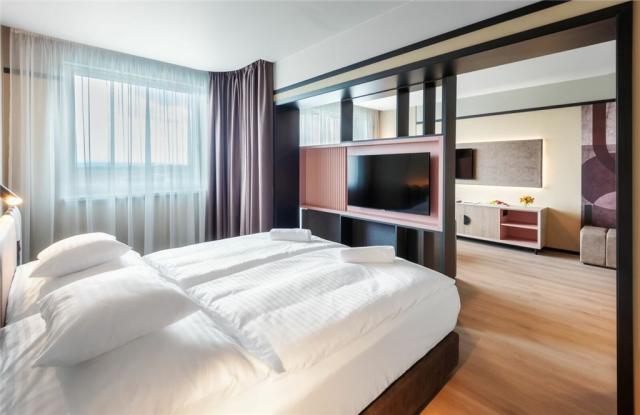 hotel-hunguest-buk-madarsko-buk-dvouluzkovy-pokoj-junior-suite-