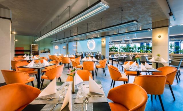 hotel-hunguest-buk-madarsko-buk-restaurace1.jpg