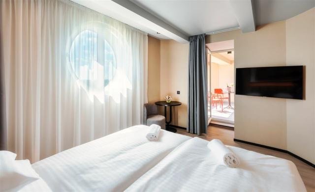 hotel-hunguest-buk-madarsko-buk-dvouluzkovy-apartman-vychodni-k