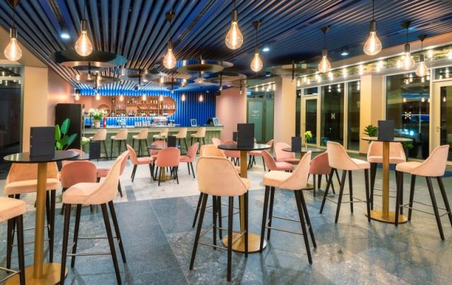 hotel-hunguest-buk-madarsko-buk-lobby-bar.jpg