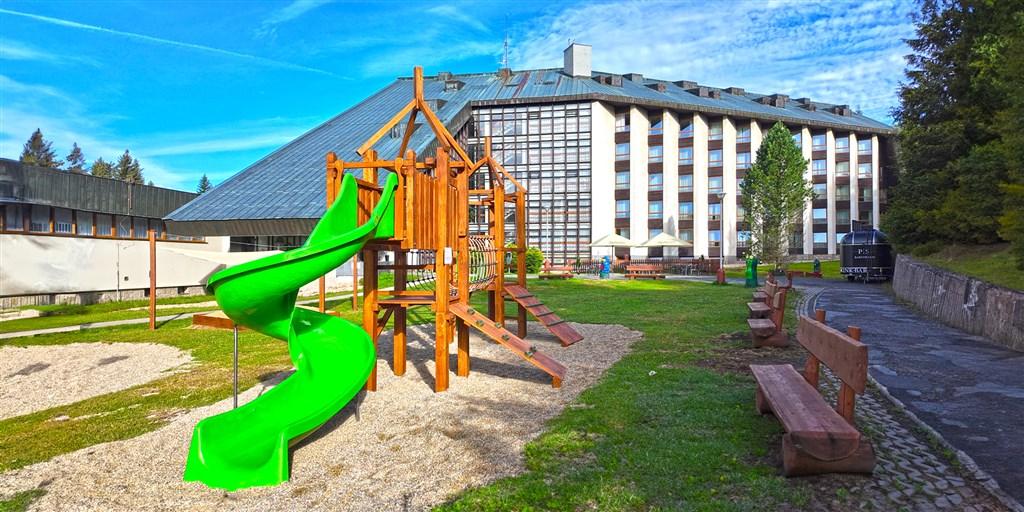 hotel-svornost-ceska-republika-harrachov-detske-hriste.jpg