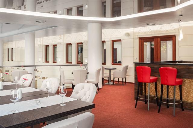 grandhotel-nabokov-ceska-republika-marianske-lobby-bar (2).png
