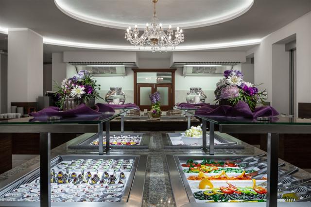 grandhotel-nabokov-ceska-republika-marianske-lazne-restaurace (