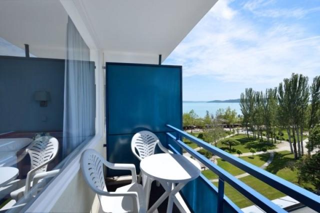danubius-hotel-annabella-madarsko-balatonfured-pokoj-standard-b