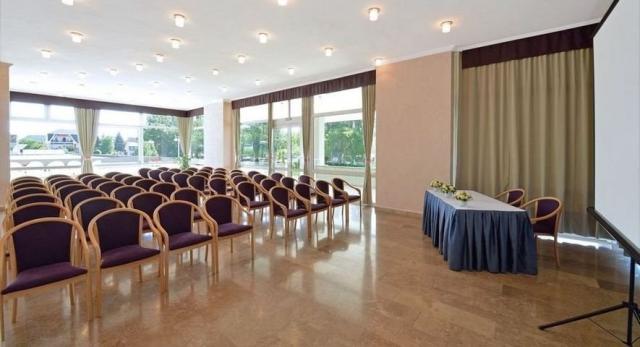 danubius-hotel-annabella-madarsko-balatonfured-konferencni-mist