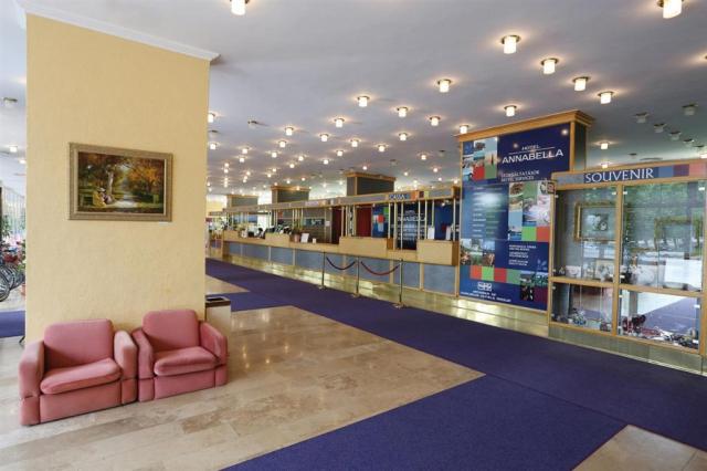 danubius-hotel-annabella-madarsko-balatonfured-recepce.jpg