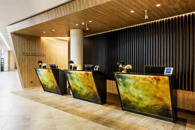 danubius-hotel-helia-madarsko-budapest-recepce.jpg