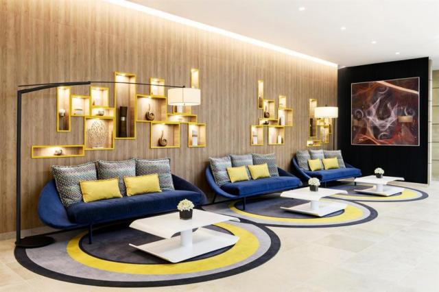 danubius-hotel-helia-madarsko-budapest-lobby (2).jpg