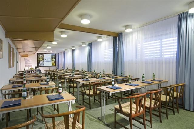 hotel-danubius-marina-madarsko-balatonfured-konferencni-mistnos