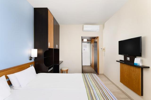 hotel-danubius-marina-madarsko-balatonfured-pokoj-superior (2).