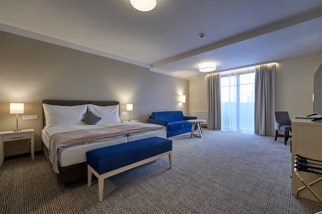 hotel-queens-ceska-republika-marianske-lazne-pokoj-suite.jpg