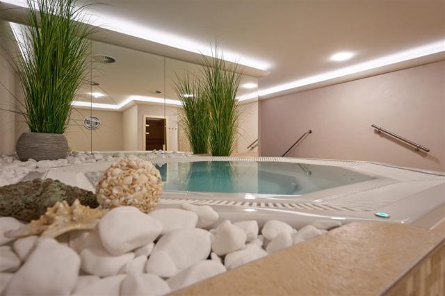 hotel-queens-ceska-republika-marianske-lazne-wellness (2).jpg