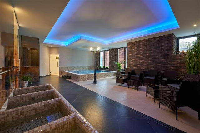 hotel-queens-ceska-republika-marianske-lazne-wellness (9).jpg
